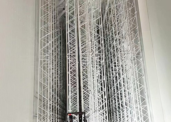 自動化高架冷庫建設(shè)成本解析-浩爽制冷